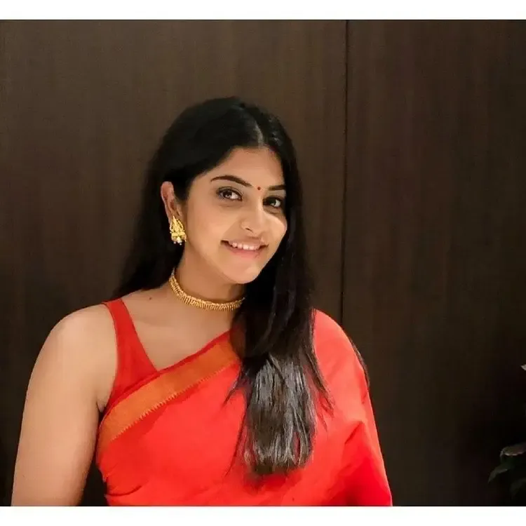 Beautiful Indian Model Manjima Mohan In Red Saree